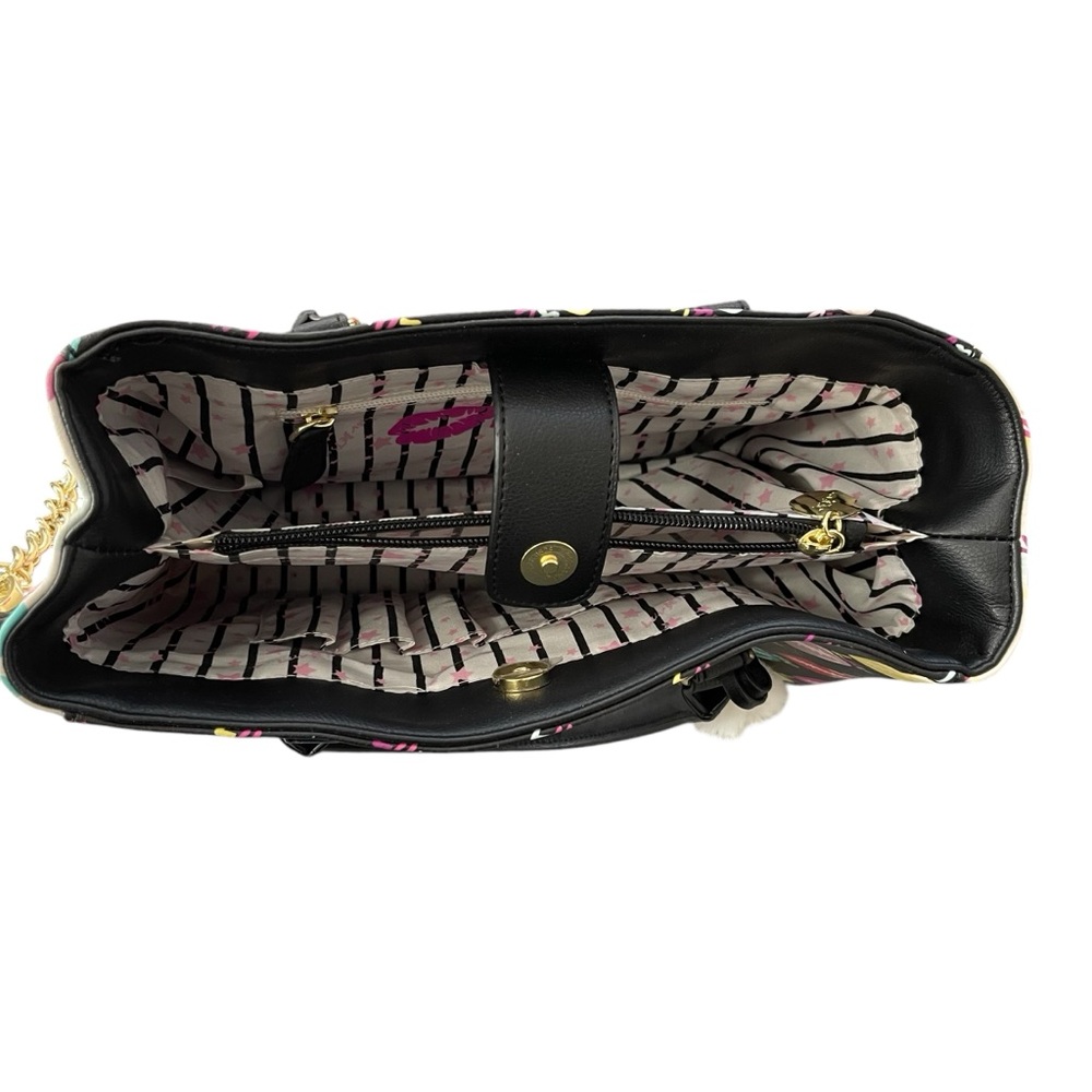 Betsey Johnson Luv Multicolor Bag Lips Kisses Crossbody Purse Cloud/Rainbow Tag - Picture 4 of 16